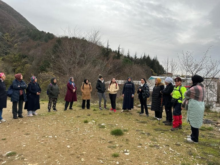Kadınların ‘İyilik hareketi’ doğada başladı
