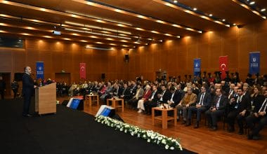 Türk dünyası yeni nesil medyayı konuştu