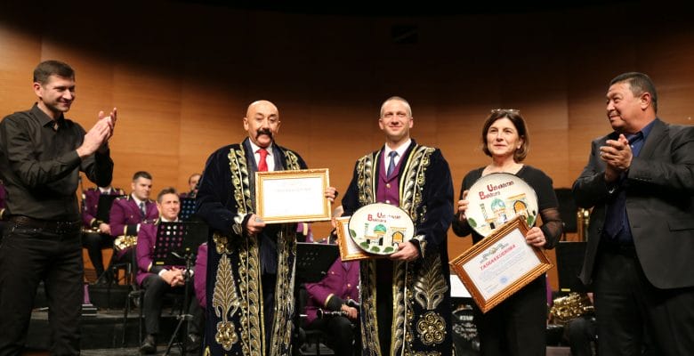 Bursa’da Özbek melodileri