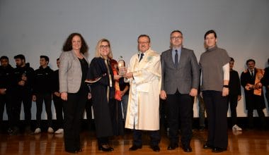 BUÜ’de 2021’in “En”leri ödüllendirildi