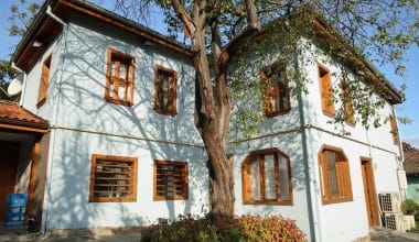 Nilüfer’in yazıevleri yeni konuklarına kapılarını açtı