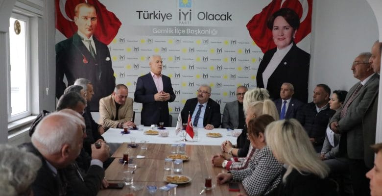 BOZBEY İYİ PARTİ GEMLİK İLÇE TEŞKİLATINI ZİYARET ETTİ