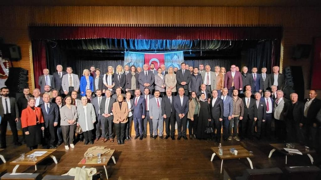 İYİ PARTİ GEMLİK İLÇE KONGRESİ YAPILDI