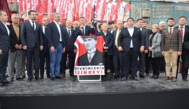 MUSTAFAKEMALPAŞA’DA AÇILIŞ VE İKTİDAR COŞKUSU MUSTAFAKEMALPAŞA’DA AÇILIŞ VE İKTİDAR COŞKUSU