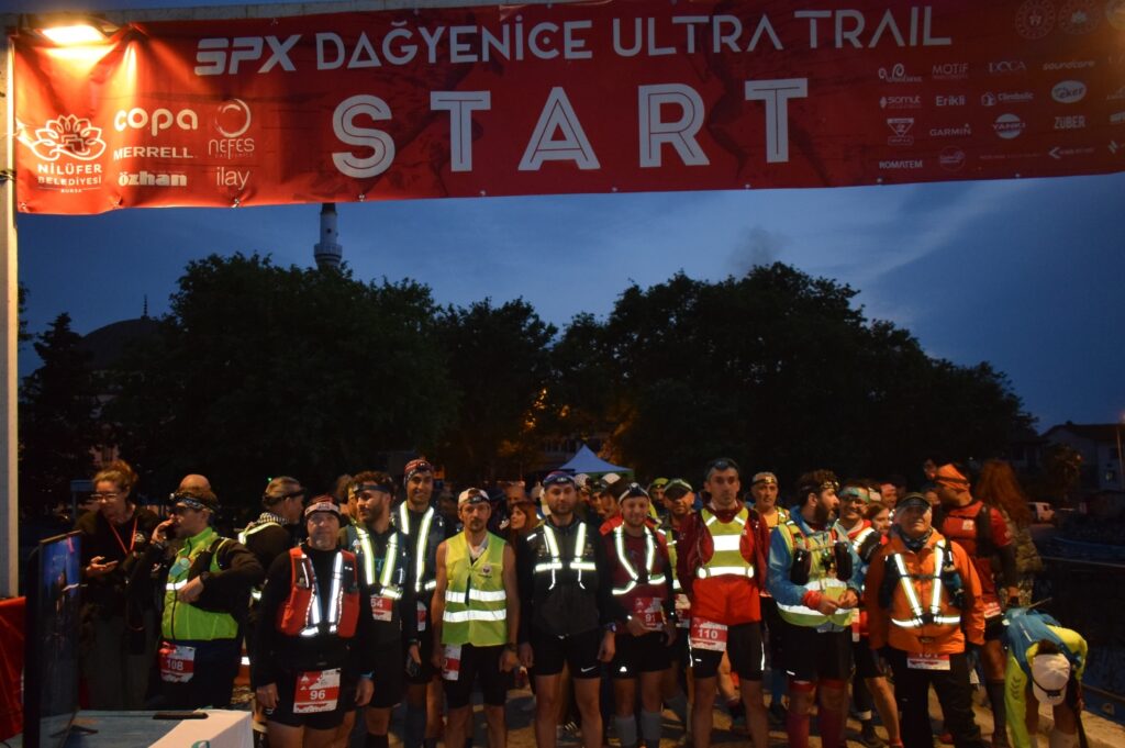 Cumhuriyet’in 100. yılında 100 kilometre  koşuyorlar