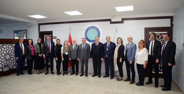 BUÜ, YÖKAK’ın akredite ettiği 30 üniversite arasında yer aldı