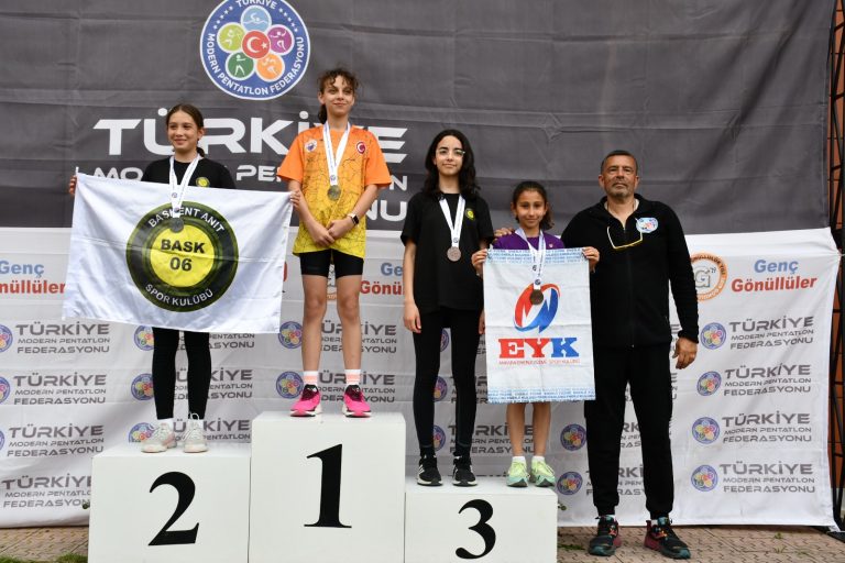 GEMLİK BELEDİYESPOR MODERN PENTATLONDA FARKINI ORTAYA KOYUYOR