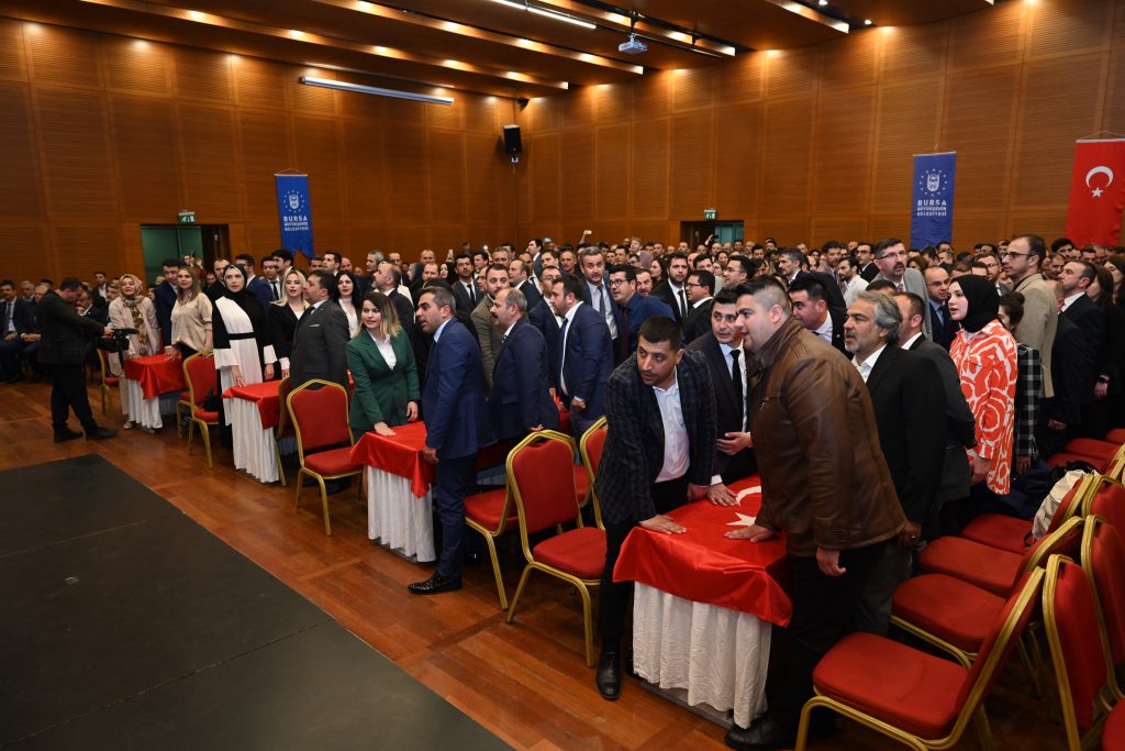 Hizmet kadrosunun yeni neferleri yemin etti