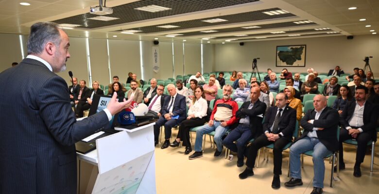 “Birbirimizi dövmek için suyu kullanmayalım”