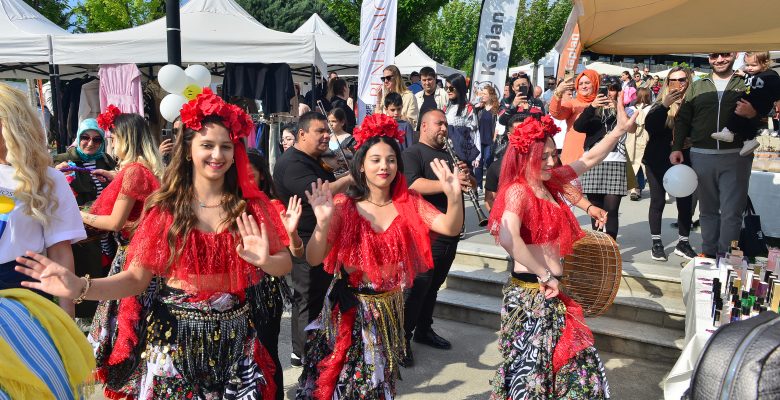 Karnaval tadında festival!
