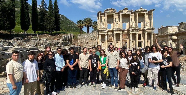 Hisar Anadolu Lisesi Efes Antik Kent-Kuşadası ve İzmir’i Gezdi