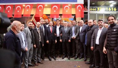 MİLLETVEKİLİ AHMET KILIÇ’IN SEÇİM OFİSİ TÖRENLE AÇILDI MİLLETVEKİLİ AHMET KILIÇ’IN SEÇİM OFİSİ TÖRENLE AÇILDI