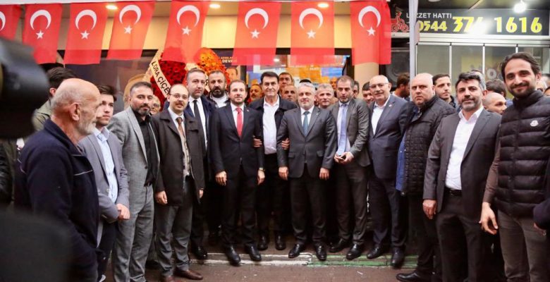  MİLLETVEKİLİ AHMET KILIÇ’IN SEÇİM OFİSİ TÖRENLE AÇILDI