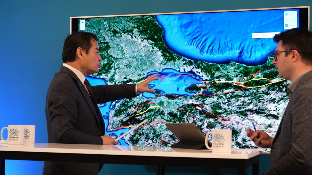 Japon deprem uzmanı Nilüfer’e konuk oldu