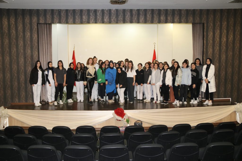 DR.ESMA RONA’NIN SON DERSİ SAÇ BAKIMI ÜZERİNE OLDU