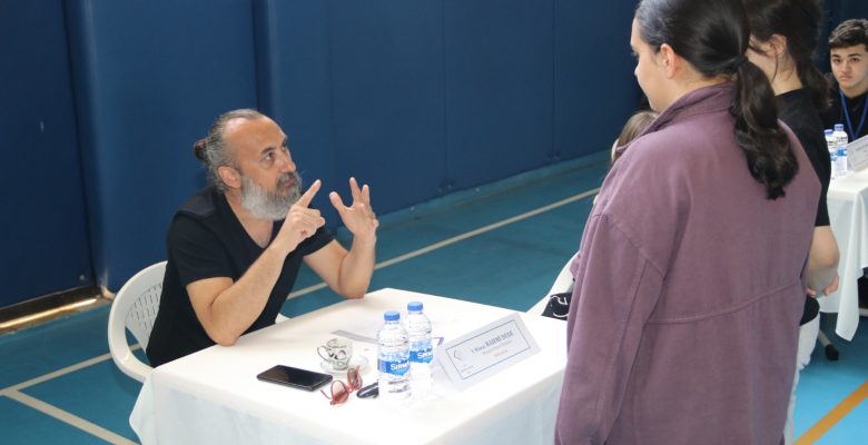 “GENÇLERİMİZİN GELECEĞİNE GİDEN YOL İLK OLARAK HAYAL KURMAKTAN GEÇİYOR”