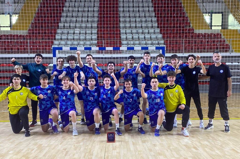 Nilüfer’in yıldızları yenilgisiz Türkiye Şampiyonu