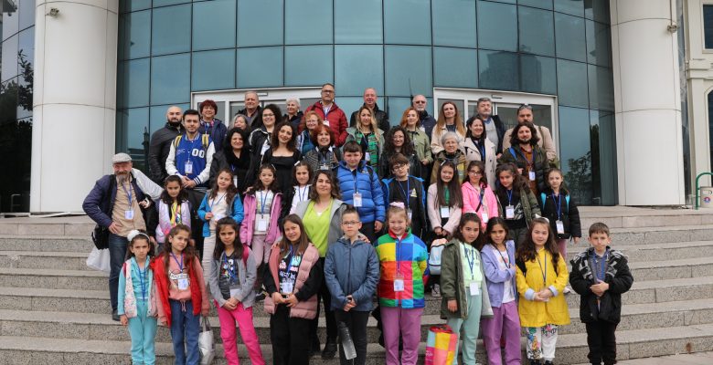 MUDANYA BELEDİYESİ ÇOKSESLİ KOROSU ÖDÜLLE DÖNDÜ