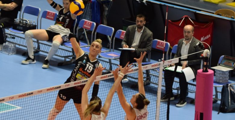 Nilüfer’in sultanları Avrupa’ya bir adım daha yaklaştı