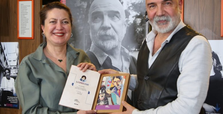 Altan Gördüm öğrencilere öykü okudu