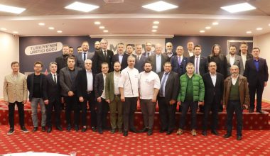 “BURSA TURİZM POTANSİYELİYLE 25 MİLYON İNSANA HİTAP EDİYOR”
