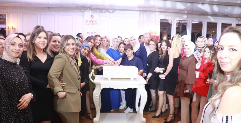 HAYAT HASTANESİ ÇALIŞANLARI 45. YIL YEMEĞİNDE BİR ARAYA GELDİ