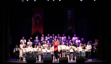Muhteşem yılsonu konseri Muhteşem yılsonu konseri