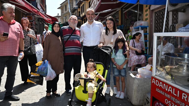 Çocukların bayramlığı Büyükşehir’den