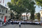 Sahne, ‘adam olacak’ çocukların