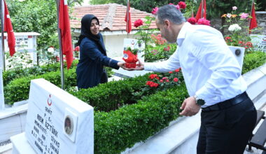 Şehitlikte bayram hüznü