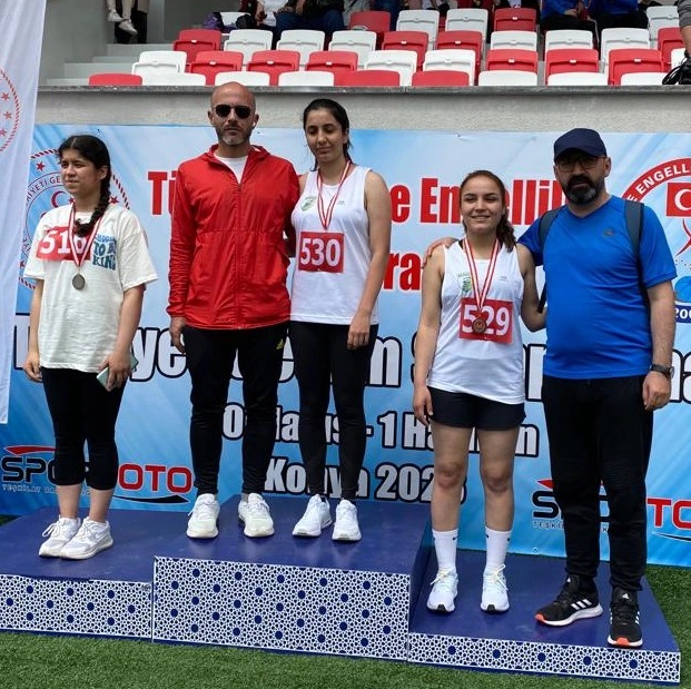 Nilüferli atletler 17 madalya kazandı