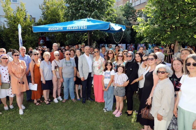 EMEĞİN SANATA DÖNÜŞTÜĞÜ SERGİ AÇILDI