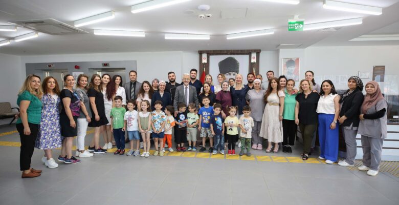 Nilüfer ailesi bayramlaştı