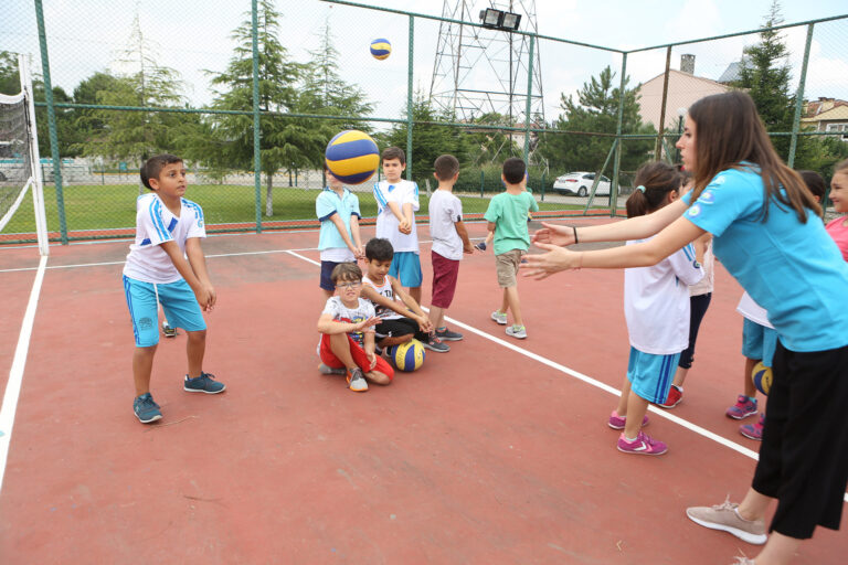 Nilüfer’de sporla ve sanatla dolu bir yaz tatili
