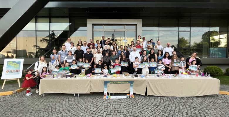 Atıklar oyuncaklara dönüştü…