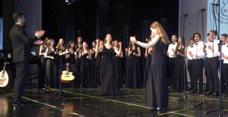 ZEKİ MÜREN GÜZEL SANATLAR LİSESİNDEN MUHTEŞEM KONSER