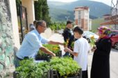 Mezarlıklarda çiçekler Gemlik Belediyesi’nden