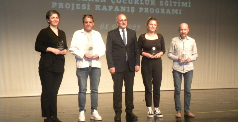 EÇEP’TEN GÖRKEMLİ KAPANIŞ