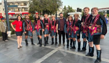 BU GÖSTERİ KAÇMAZ BU GÖSTERİ KAÇMAZ