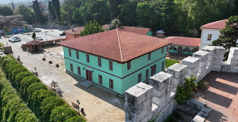 Bursa Mevlevihanesi küllerinden doğdu