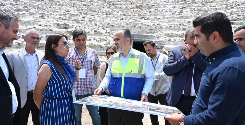 İznik Roma Tiyatrosu turizme kazandırılıyor