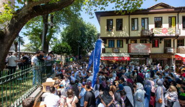Aşure kazanları birlik için kaynadı