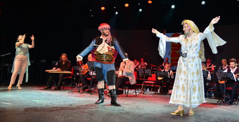 Festivalde 100. yıl coşkusu