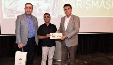 Yüzlerce eser katıldı, en güzel şiirler Bursa’dan çıktı Yüzlerce eser katıldı, en güzel şiirler Bursa’dan çıktı