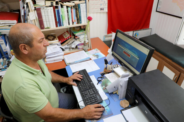 MUDANYA BELEDİYESİ’NDEN MUHTARLARA TEKNOLOJİK DESTEK