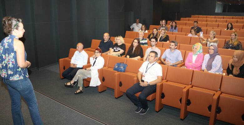 ÖZEL DORUK HASTANELERİ, EĞİTİM PROGRAMLARI İLE DE ÖNCÜ OLUYOR