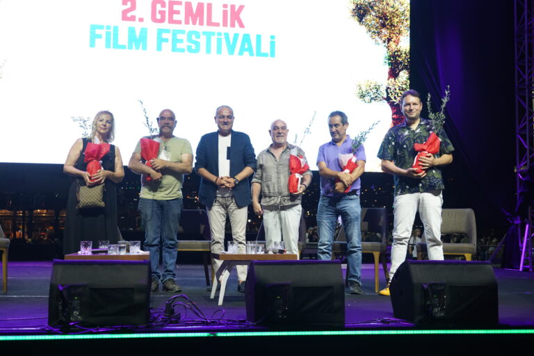 USTA SİNEMACILAR GEMLİK’TE BULUŞTU