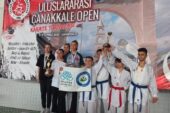Nilüferli sporcular Karate Turnuvası’ndan ödülle döndü