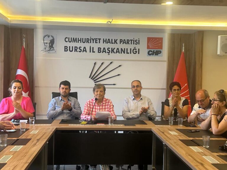 HAREMLİK SELAMLIK KARARINA CHP’Lİ KADINLARDAN TEPKİ