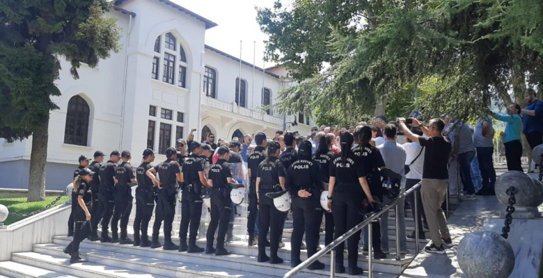 İKTİDAR NE YAPMAK İSTİYOR?